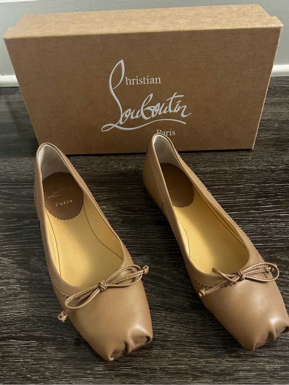 Christian Louboutin Mamadrague Napa Bow Ballerina Flats - Size 8.5